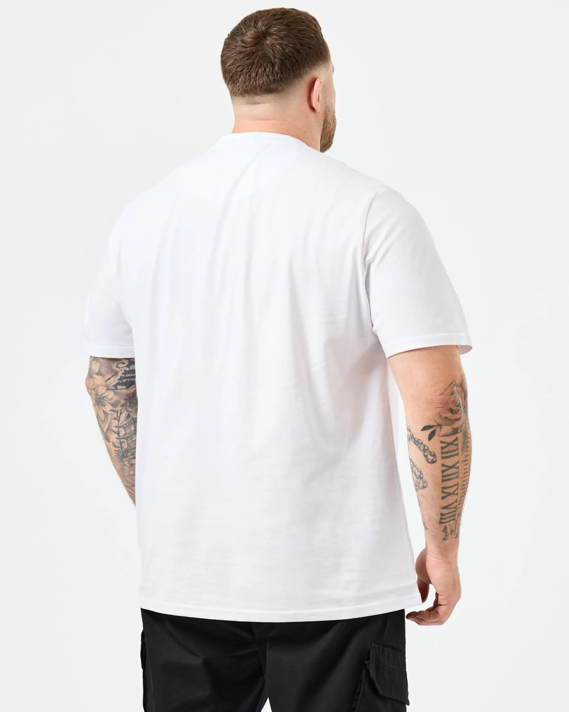 Große Größen - T-Shirt mit Badman-Grafik in Weiß