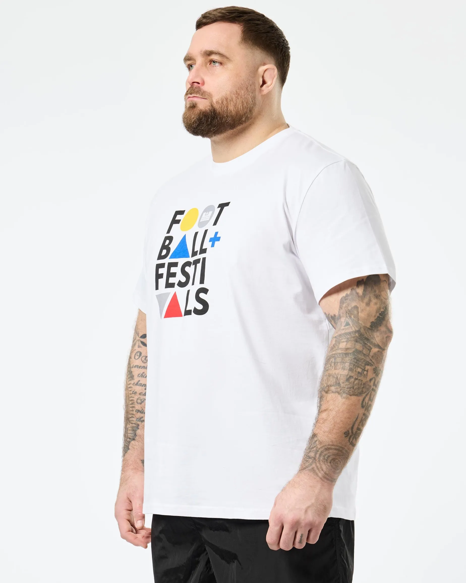 Große Größen - T-Shirt mit Grafik „Football + Festivals“ in Weiß