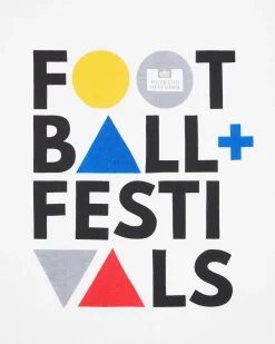 Große Größen - T-Shirt mit Grafik „Football + Festivals“ in Weiß