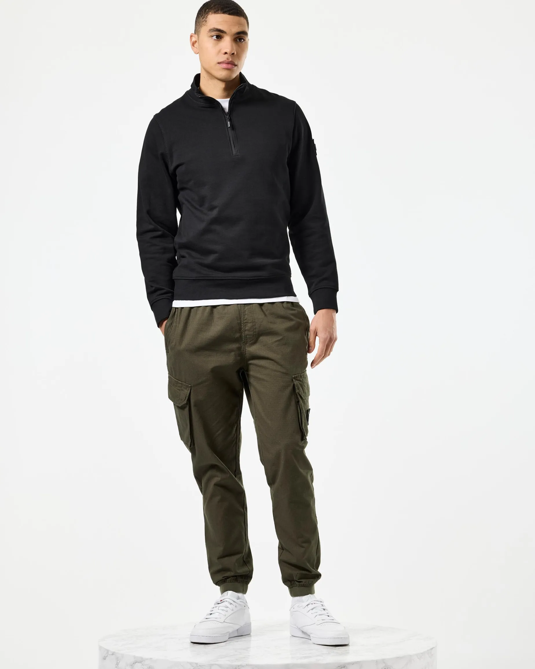 Kraviz Sweatshirt mit Viertelreißverschluss, Schwarz