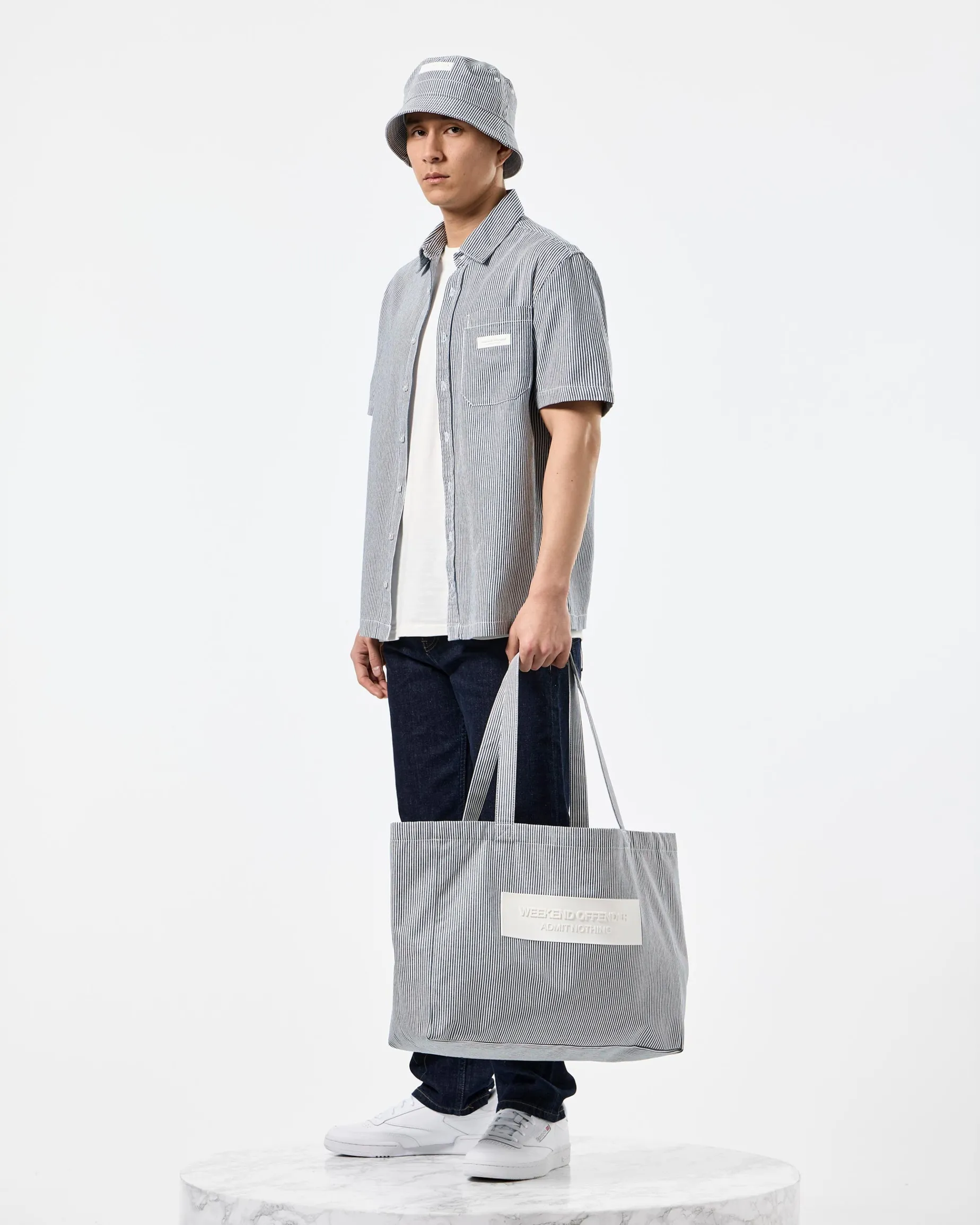 La Mina Einkaufstasche mit tickenden Streifen