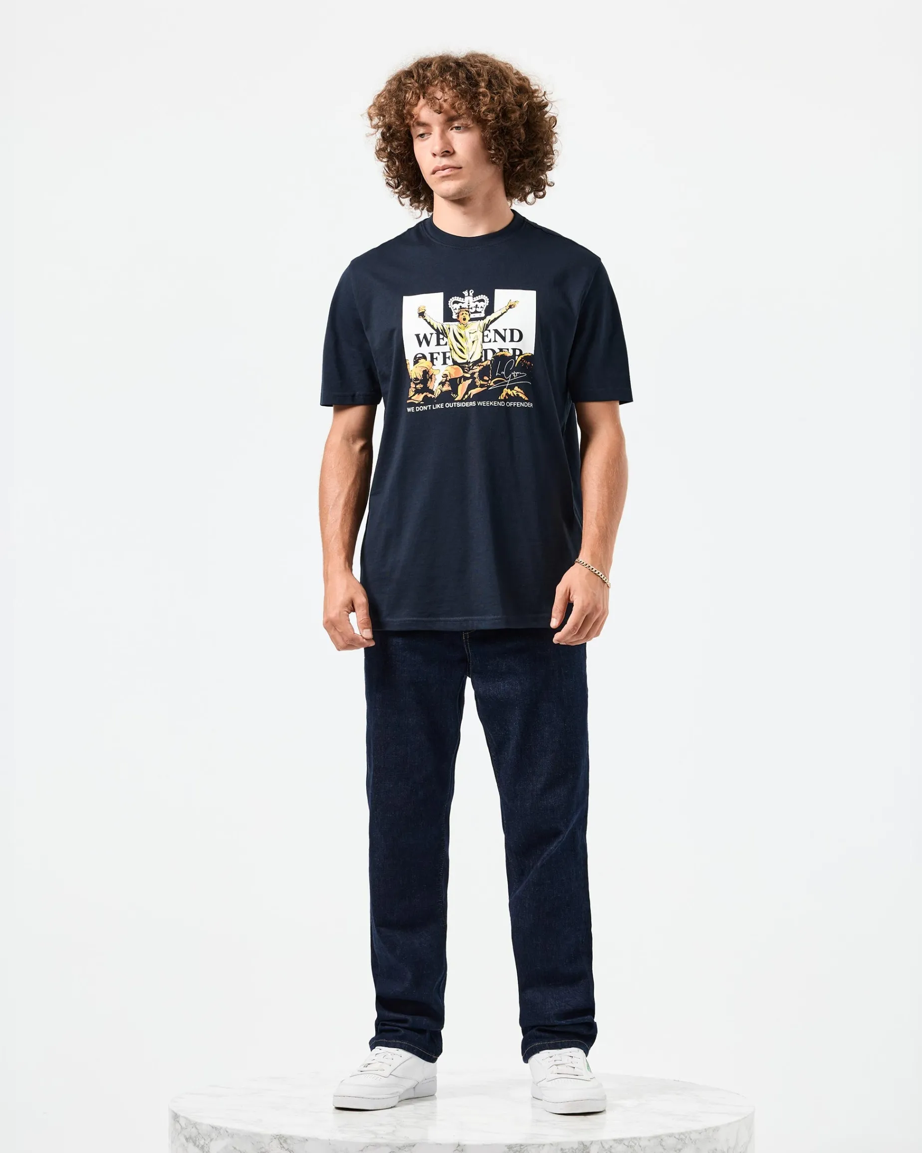Leo Gregory – T-Shirt mit Grafik, Marineblau