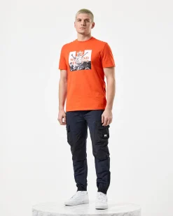 Leo Gregory T-Shirt mit Monochrome-Grafik Reines Orange