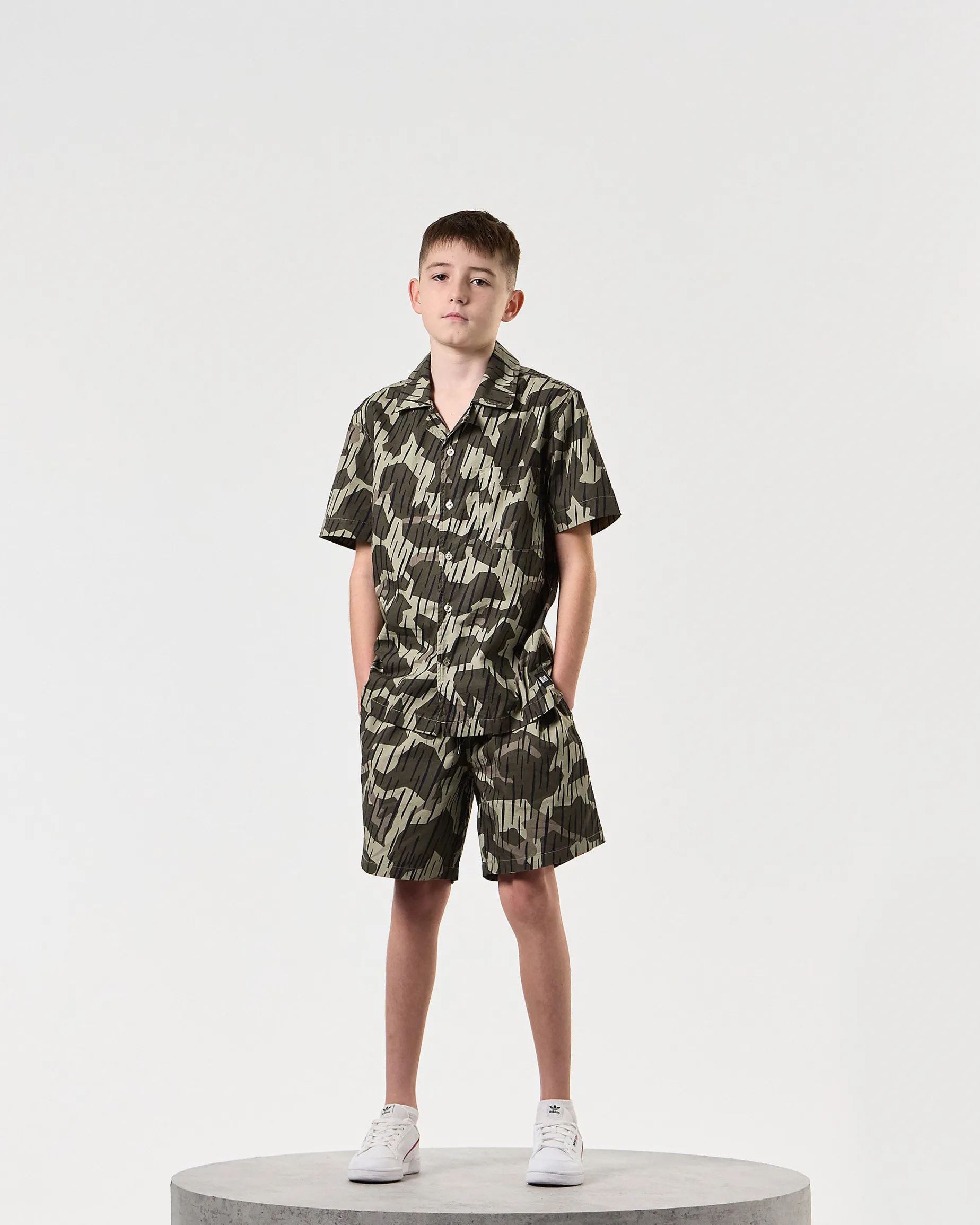 Monuriki Camo Shirt für Kinder, Castle Green Rain Camo