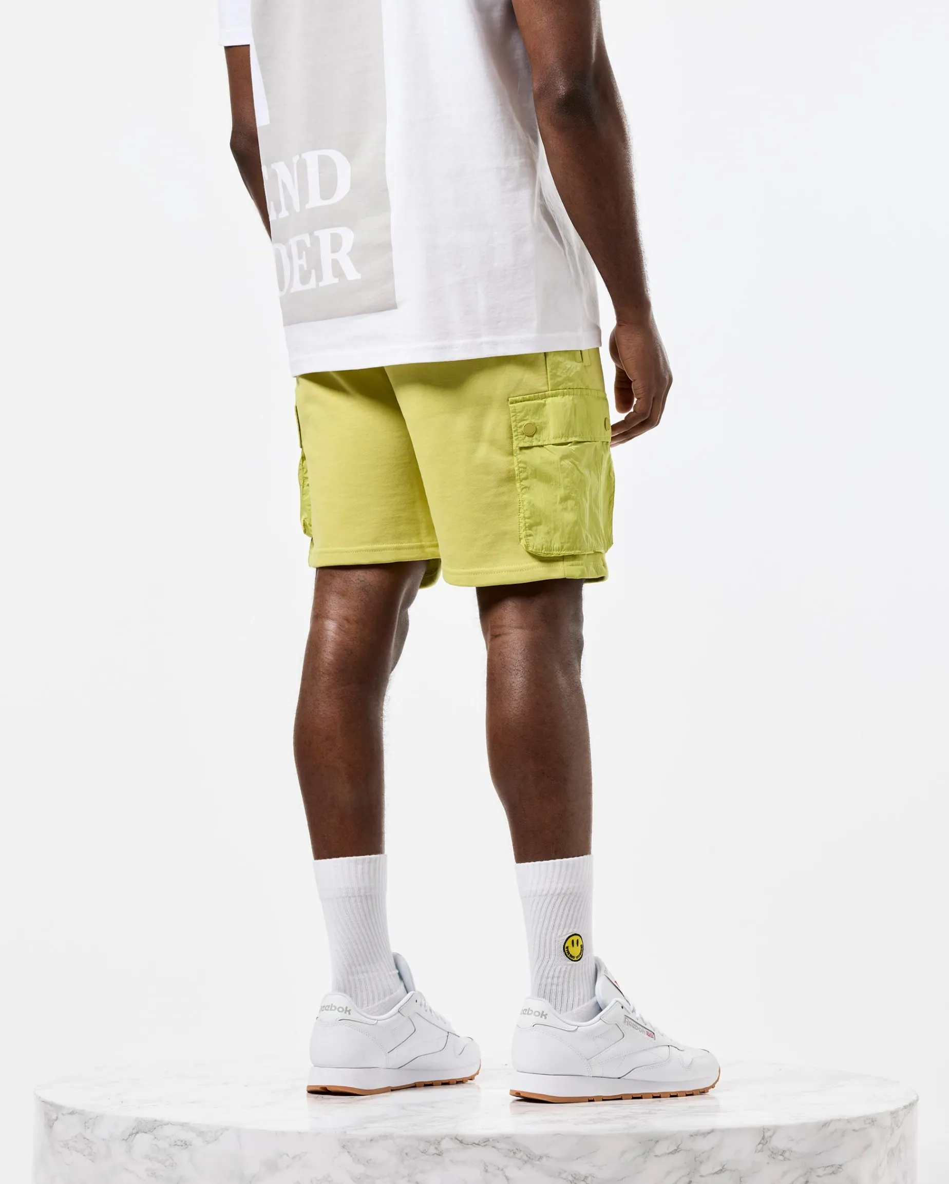 Pink Sands – Joggingshorts in Peridotgrün