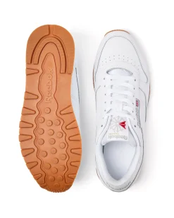 Reebok – Classic Leather – Sneaker in Weiß/Gummi