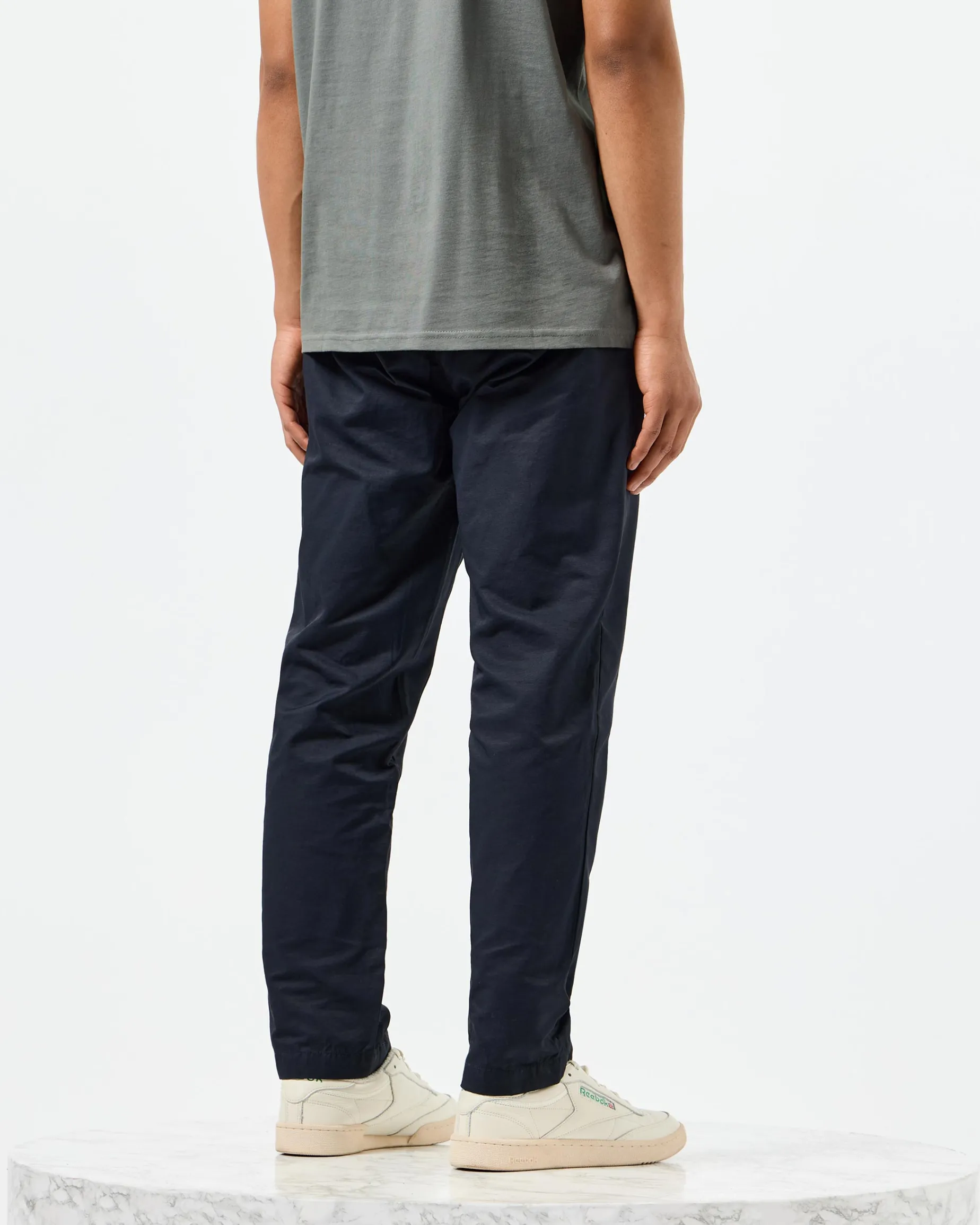 Talabot – Entspannte, maßgeschneiderte Hose in Marineblau