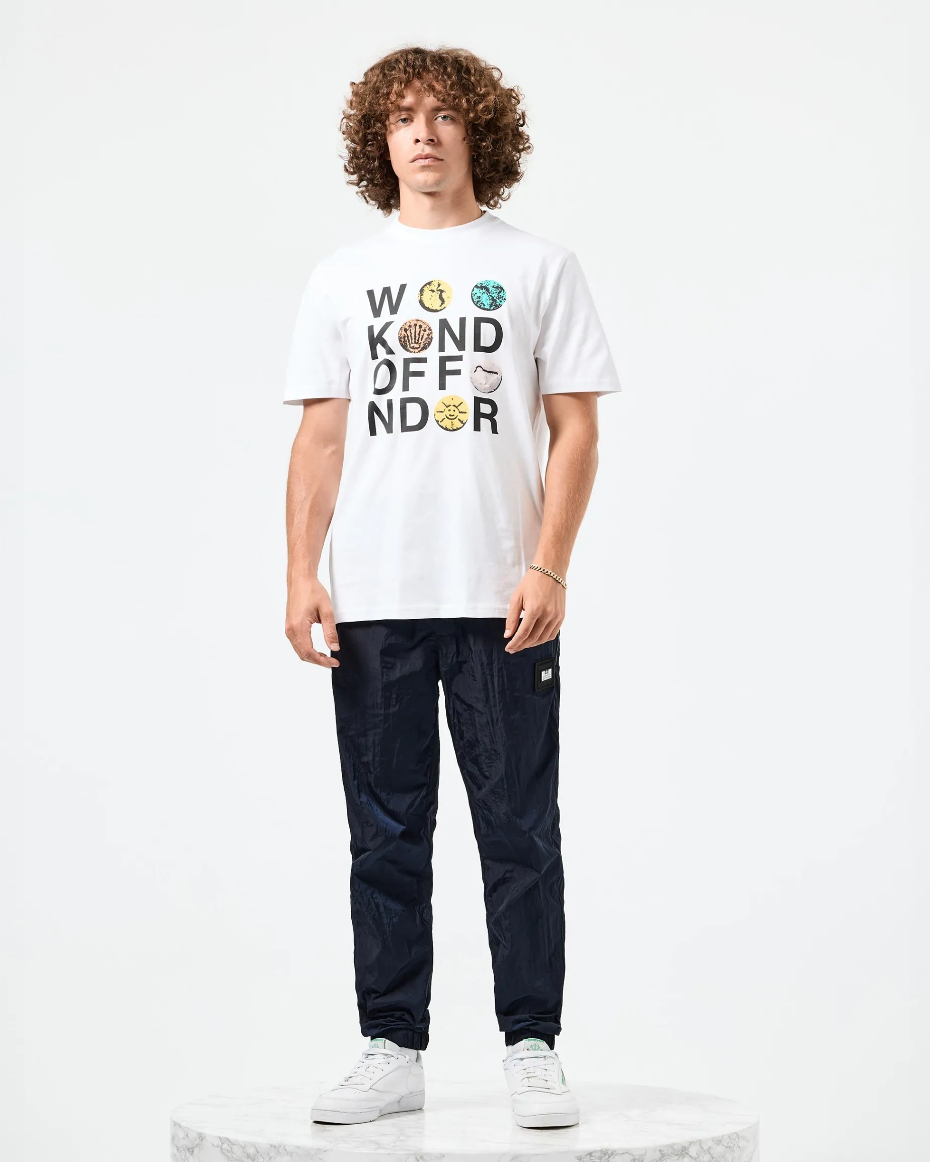 T-Shirt mit Grafik „Pills“ Weiß